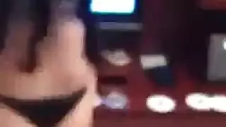 زب عربي يوسع فرج مغربية في فيلم إباحي