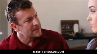 شاب عنتيل نيك الخادمة