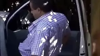 عاهرة لاتينا مفلس في اللعنة الثلاثي