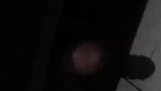 أداء إباحي صريح وعنيف مع قضيب كبير