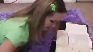 شقي فتاة سوداء ضيق