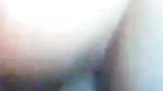 فرخة منفوخة تأخذ زب كبير بإثارة