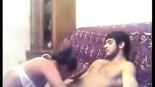 بورن صباحي: فتاة جزائرية تأخذ زب