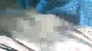 محبوس في المصعد مع فتاة مثيرة