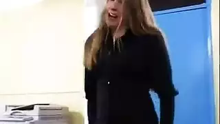 مص وقذف شرجي: رجال عنابة في فيديو صريح