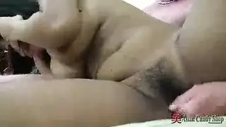 حركة شرجية وقحة من كس عريض متحرك متسع