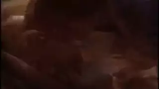 يتحول تدليك فيكتوريا إلى جلسة جنسية مكثفة