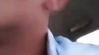 جنس عربي صريح في السيارة بلع عميق وابتلاع المني