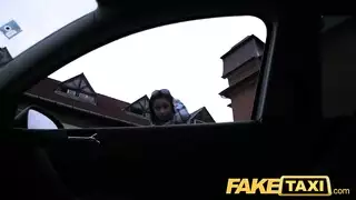 شفاه مقفلة على القضيب لمص مكثف