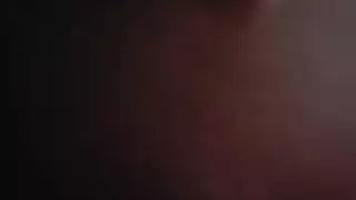 أنجليكا حلوة في دب صديقة
