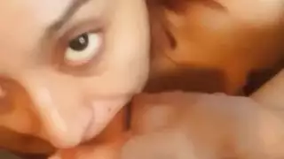 جنس سحقي صباحي: إباحية أكل الأعضاء التناسلية لداريوشكا ونيكول