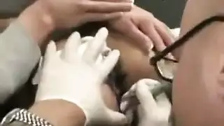 تخلت للتسوق فوجدت شخص قضيبه كبير جدا