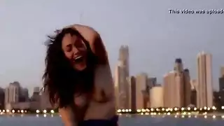 مشهد قذف داخلي وتدفق لشيميل