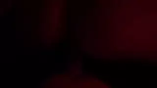 الحبيبة السابقة تأخذ قضيبًا سميكًا بعمق في مؤخرتها