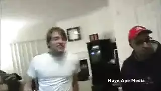 لبنانية مع اخوها