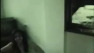 عراقي ينيك صاحبته بيت اهلها