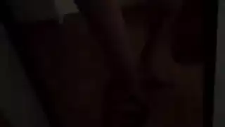 أم شقراء ممتلئة الجسم تُمارس الجنس بعنف مع حبيبها في علاقة سرية