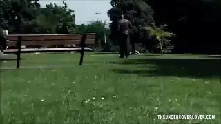 ألعق بظر كعبها العالي قبل مشهد شرجي خشن
