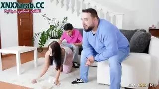من البيجامة إلى العري: تدمير شرجي بقضيب أسود كبير