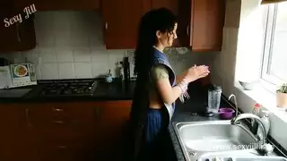 يتلمس طريقه الخام الثدي