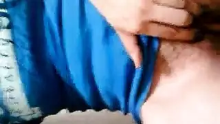 قضيب حصان أجنبي يضرب فتيات مراهقات ناعمات
