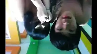 فتيات إيطاليات صغيرات في مشهد إكس إكس إكس