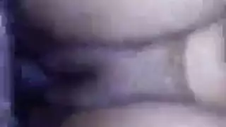 إلهام شاهين: صورة عارية غير خاضعة للرقابة مع كشف فرجها