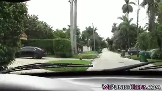 وصاخبة الضرب بالعصا جميع الثقوب