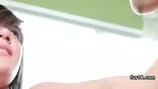 شيميل مراهقة في مثلث جنسي عنيف