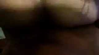 كشف فرج ممتلئ وليمة دهنية فوضوية