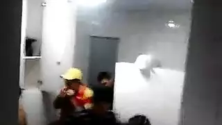 اسود في الفندق