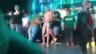 ثدي مثالي يتم تناوله فيديو للكبار صريح