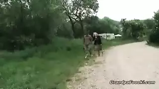 جنس جماعي مع رجال سود ضخام