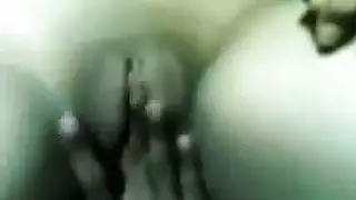 مهرجان جنس في المزرعة: لحس فرج وجنس عنيف