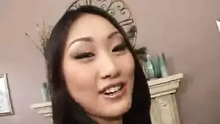 رجال عرب يمارسون الجنس: مشهد مثلي صريح