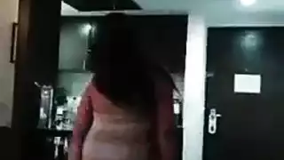 عرض مباشر محظور: فعل إكس إكس إكس صريح