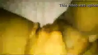 جيسي مالكوفا وعشيقها على وشك إعطاء صديقهم ديكًا أسودًا كبيرًا
