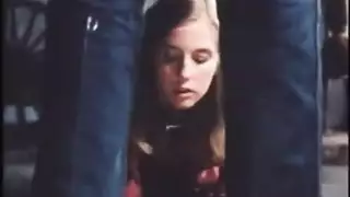 أخ يعتدي على اخته
