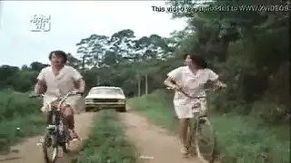 يغتصبها ف الباص