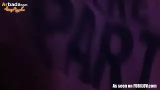 يعشق اكل وبعبصه الكس