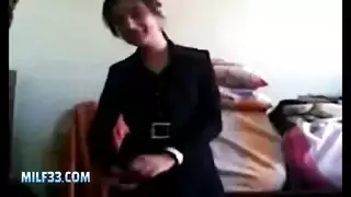 محاولة شرجية: رجل يجرب مؤخرة بيضاء ضيقة