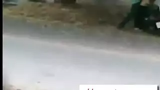 إباحية مطبخية خشنة: فرج يُدق على الحوض