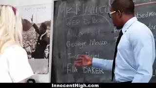 أحلى نيك زنوج فى كس تلميذته فى الفصل الدراسي