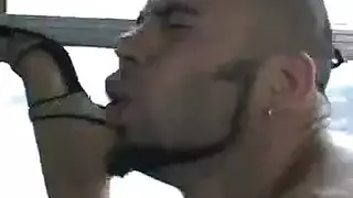 سكس قدام الناس بالشارع