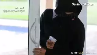 عاهرة القاتل: مذبحة إكس إكس إكس في عيد الحب