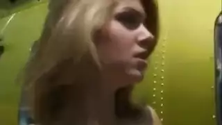 فيلم كلاسيكي جديد في الغابة كووبوي