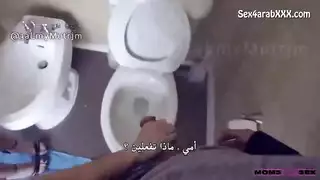 زوجة الأب المنحلة تطلب شرجًا عنيفًا