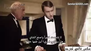 خيال الجنس الثنائي: المساعد المستأجر يسيطر على السيدة وخادمتها