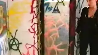 كشف عن فتحة مؤخرة ممتلئة الخدين