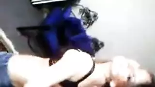 تسريب سكس شرق أوسطي: فحل مصري يكسر كس بنت لبنانية